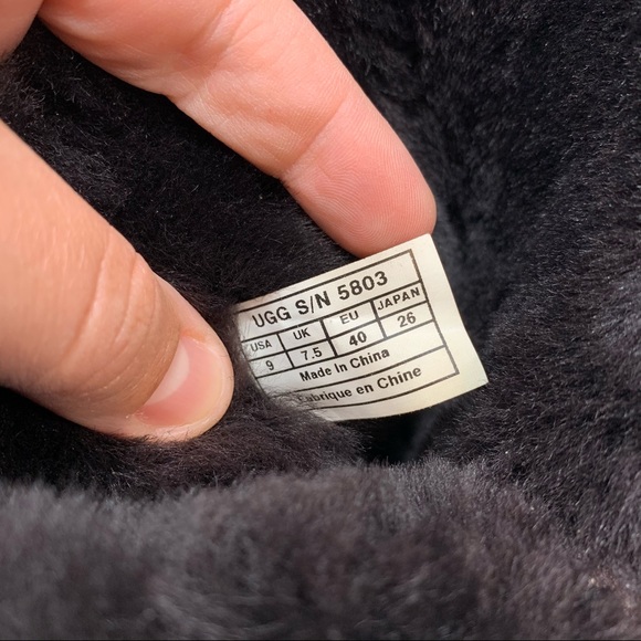 UGG Bailey Button Brown Winter Sheep Skin Boots - Picture 10 of 10